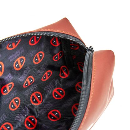 Marvel Deadpool vanity case - Image 4