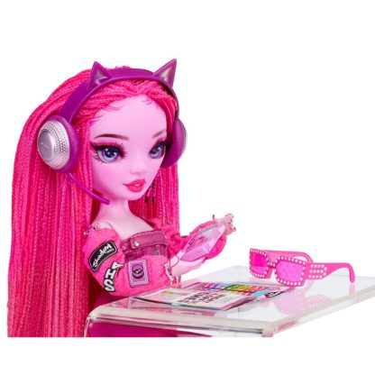 Shadow High Pink doll 26cm - Image 6